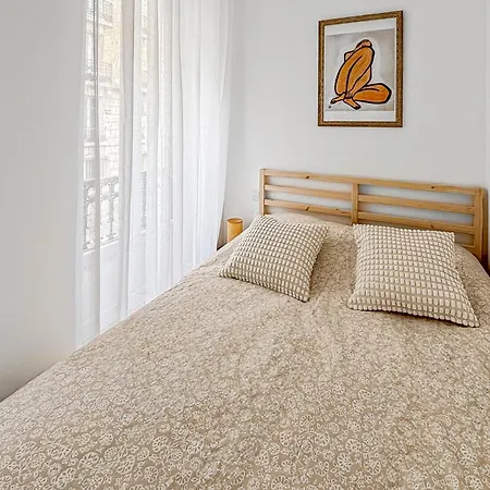 Lumineux Et Moderne, Proche Transports Apartment